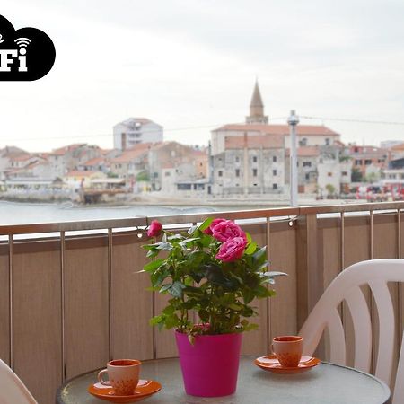 אומאג Apartment Riva Sea View מראה חיצוני תמונה