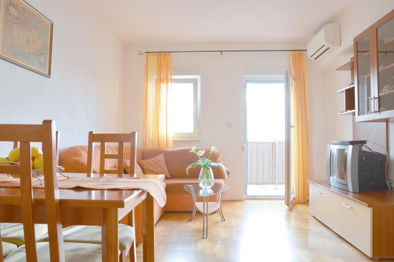 אומאג Apartment Riva Sea View מראה חיצוני תמונה