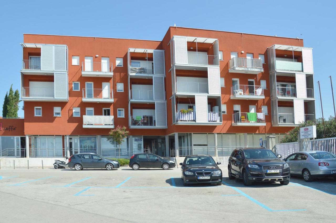 אומאג Apartment Riva Sea View מראה חיצוני תמונה